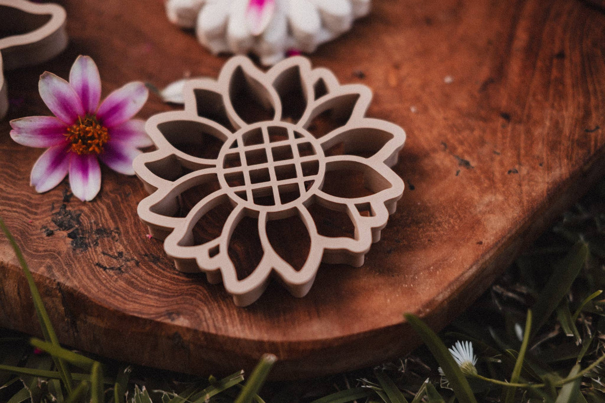 Mixed Flower Cutter Set - Eco Playdough Tool