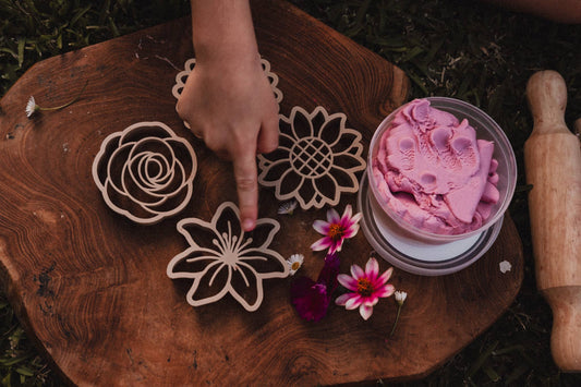 Mixed Flower Cutter Set - Eco Playdough Tool